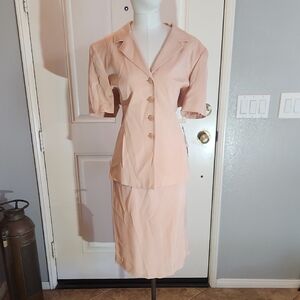 Larry Levine Peach Skirt Set